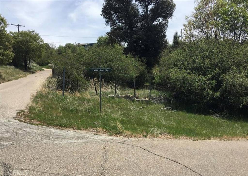 Julian, CA 92036,35227 Pine Tree LN