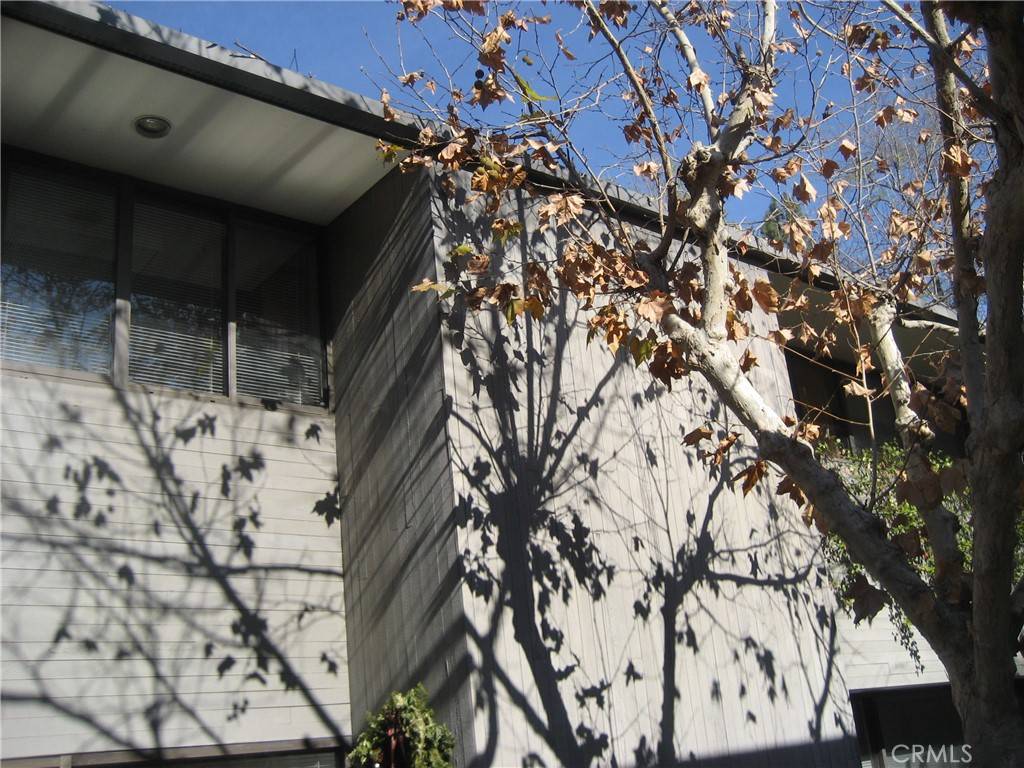 Los Angeles, CA 90041,930 Colorado BLVD #1