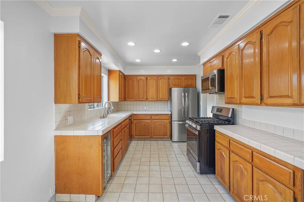 Monterey Park, CA 91755,522 Cecil ST