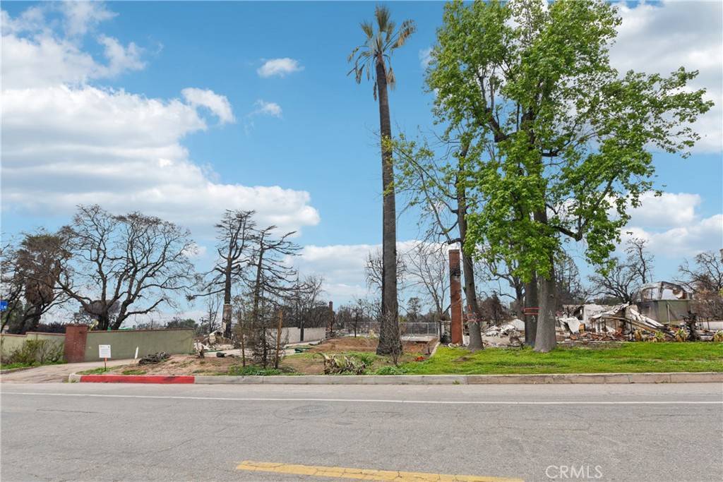 Altadena, CA 91001,3211 Fair Oaks AVE