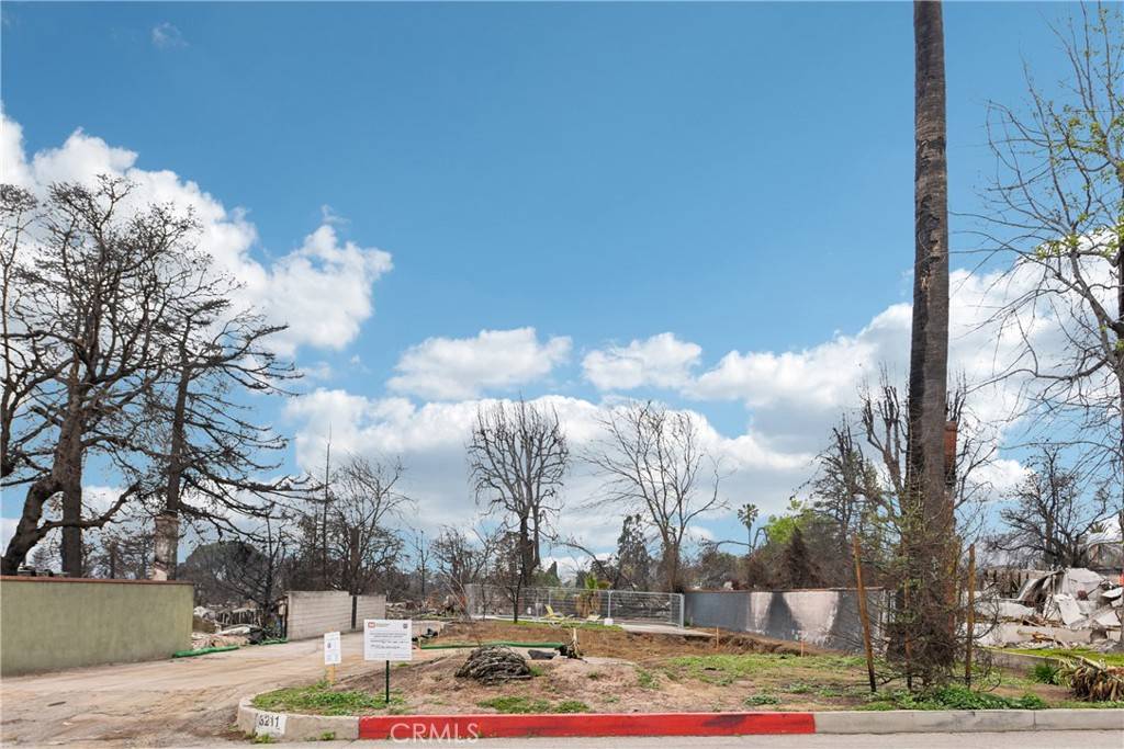Altadena, CA 91001,3211 Fair Oaks AVE