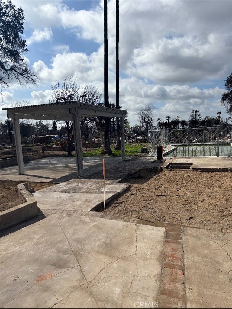 Altadena, CA 91001,408 West Poppyfields DR