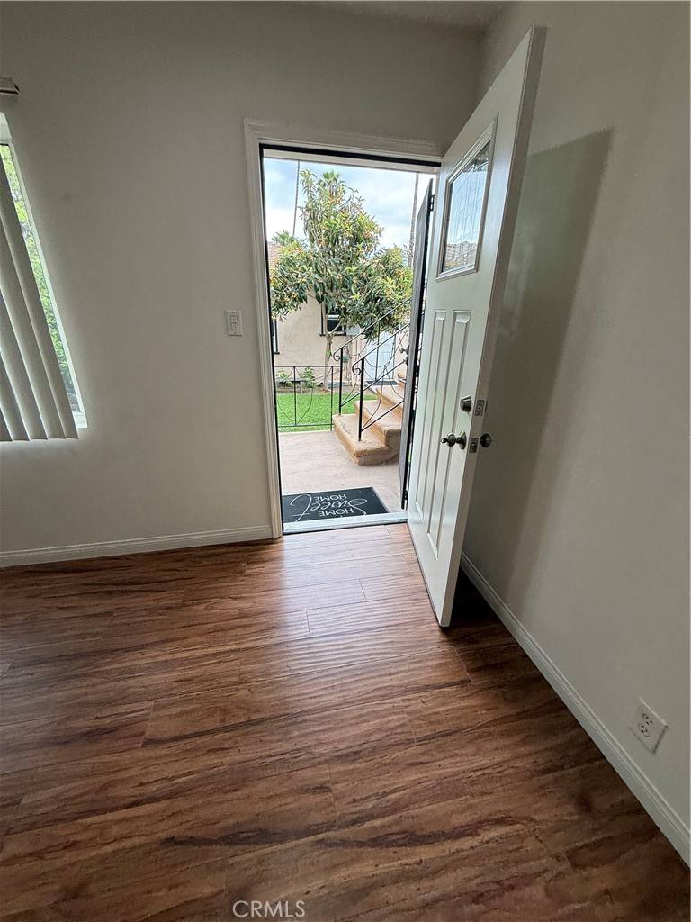 Glendale, CA 91201,1017 Western AVE