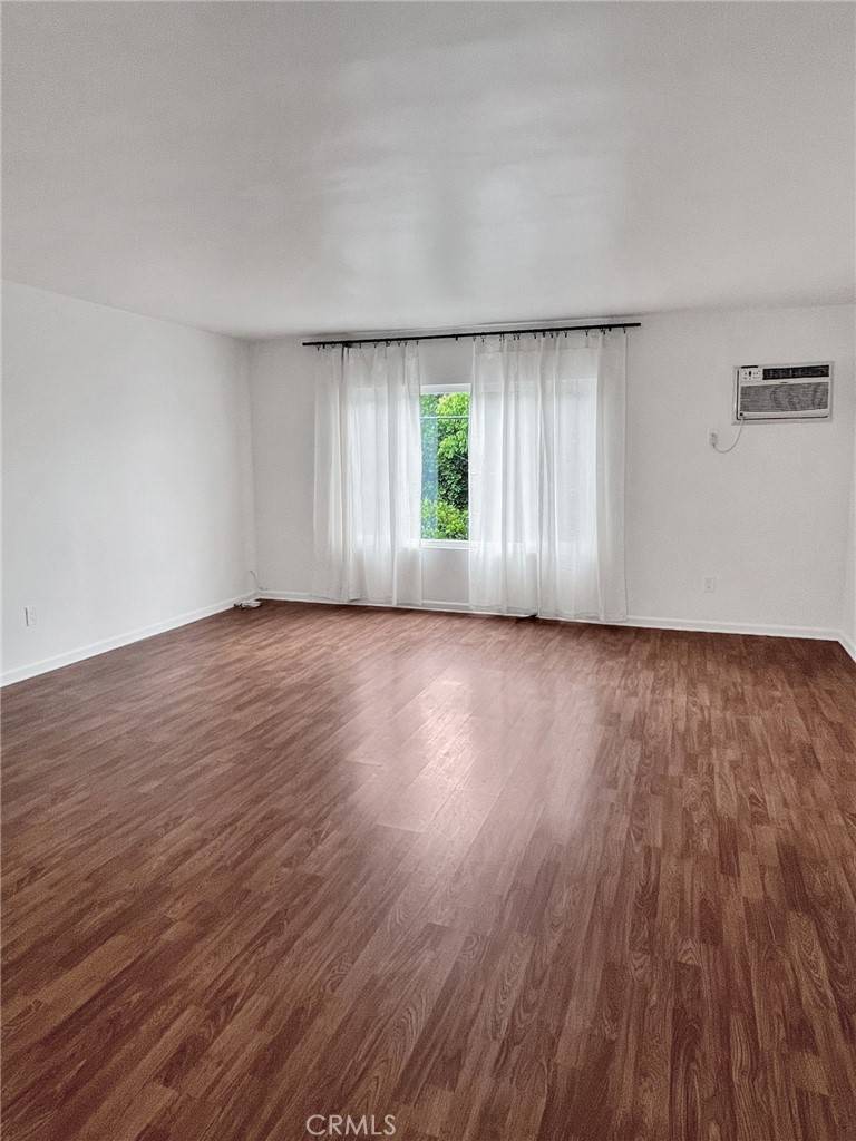 Valley Glen, CA 91401,5620 Woodman #9
