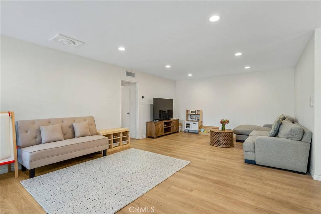 Arcadia, CA 91007,540 Fairview AVE #34