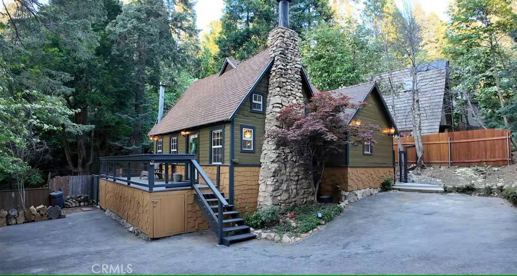 Lake Arrowhead, CA 92352,810 Lake DR