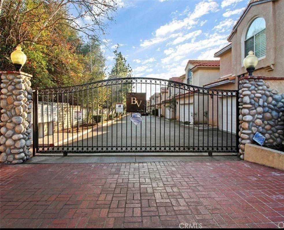 Sylmar, CA 91342,13775 Glenoaks BLVD #8