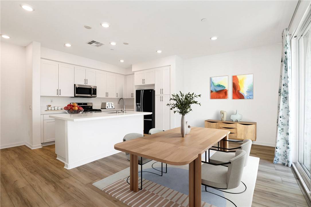 La Puente, CA 91744,661 Panorama LN