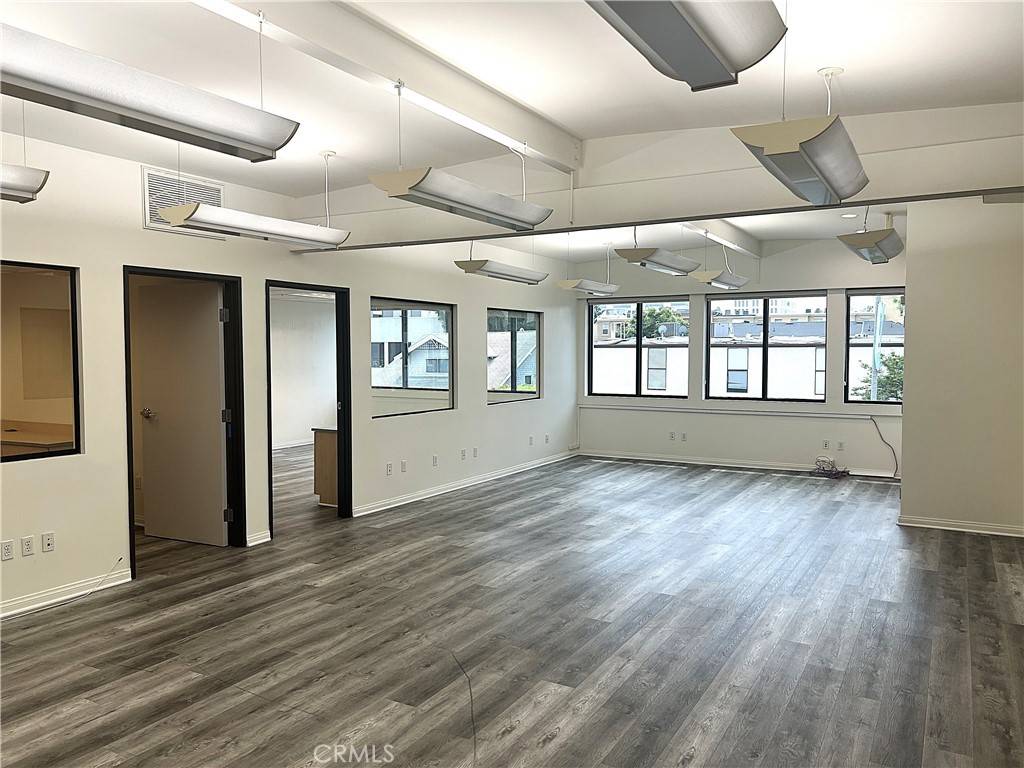 Pasadena, CA 91101,739 E Walnut ST #200