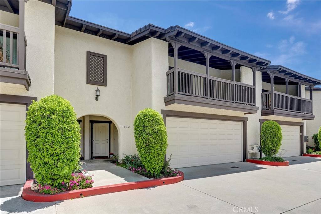 Glendora, CA 91740,1180 Strawberry LN