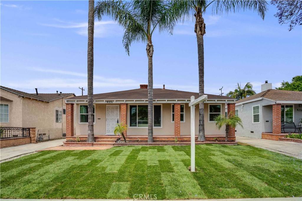 South Gate, CA 90280,9331 Hunt AVE