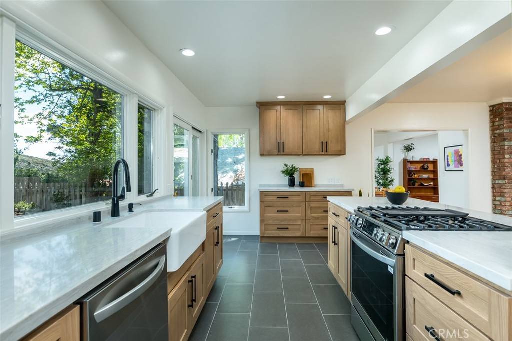La Crescenta, CA 91214,5874 Freeman AVE