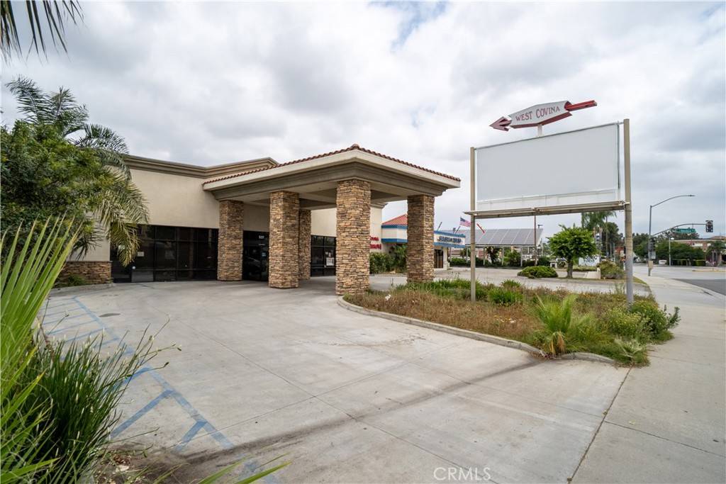 West Covina, CA 91790,537 S Glendora AVE