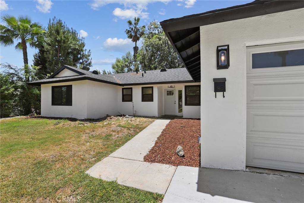 La Puente, CA 91744,311 Roundabout DR
