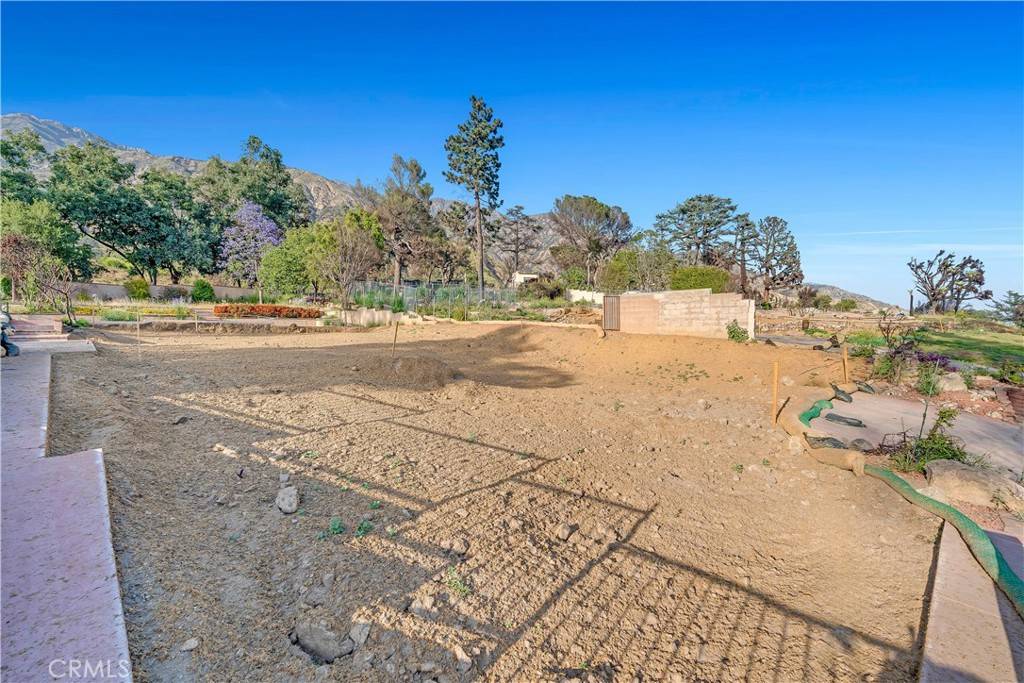 Altadena, CA 91001,931 Alta Pine DR