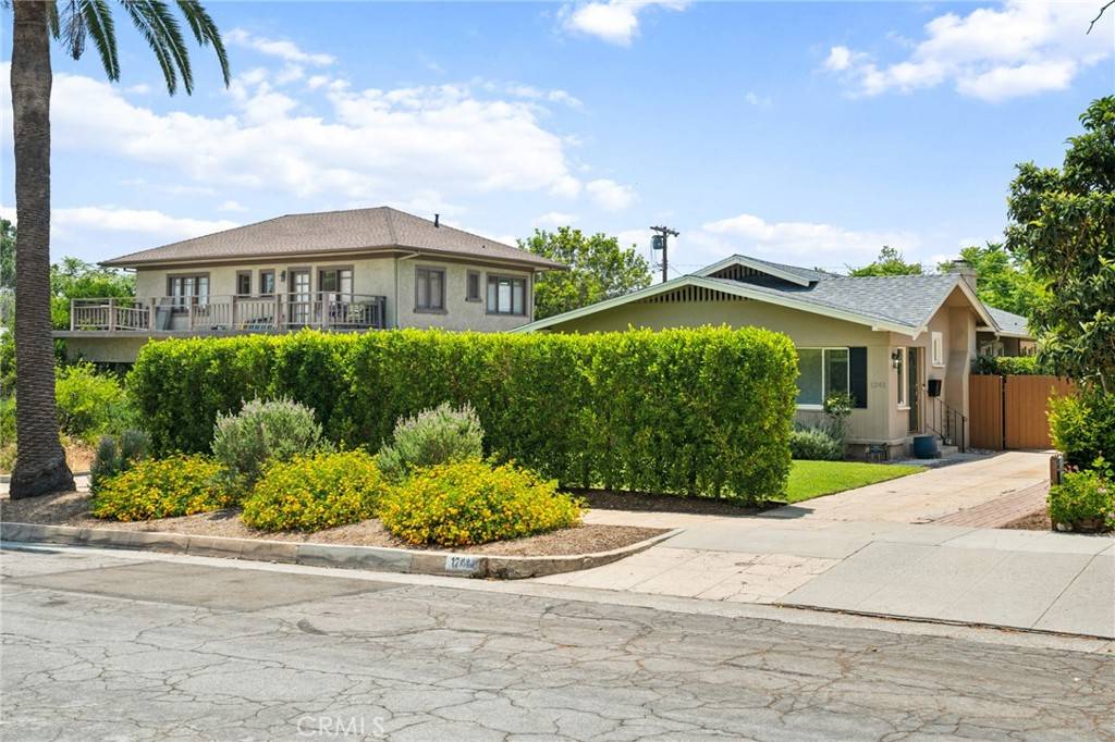 Pasadena, CA 91104,1241 Bresee AVE
