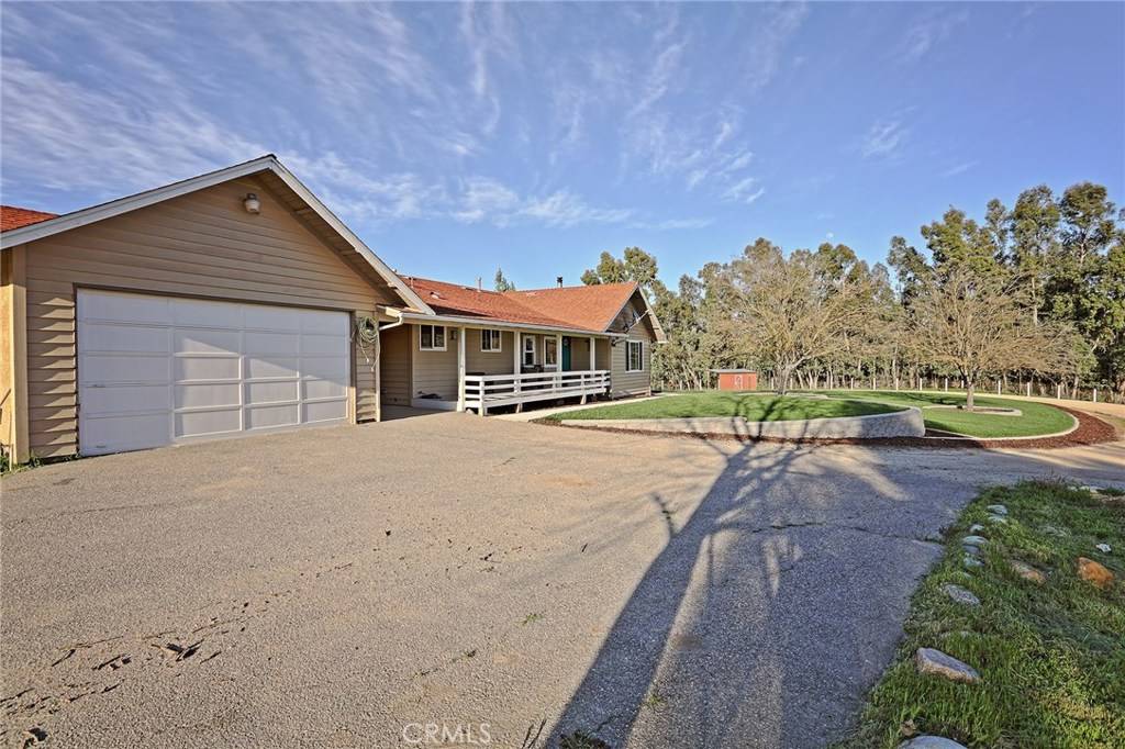 Paso Robles, CA 93446,7705 Creston RD