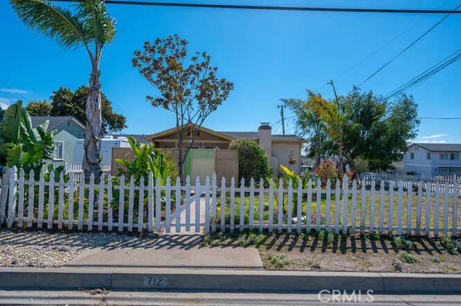 Grover Beach, CA 93433,712 Brighton AVE