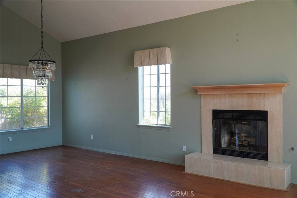 Lompoc, CA 93436,1417 Michael CT