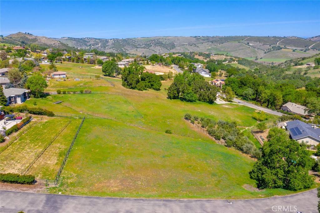 Paso Robles, CA 93446,9903 Flyrod DR