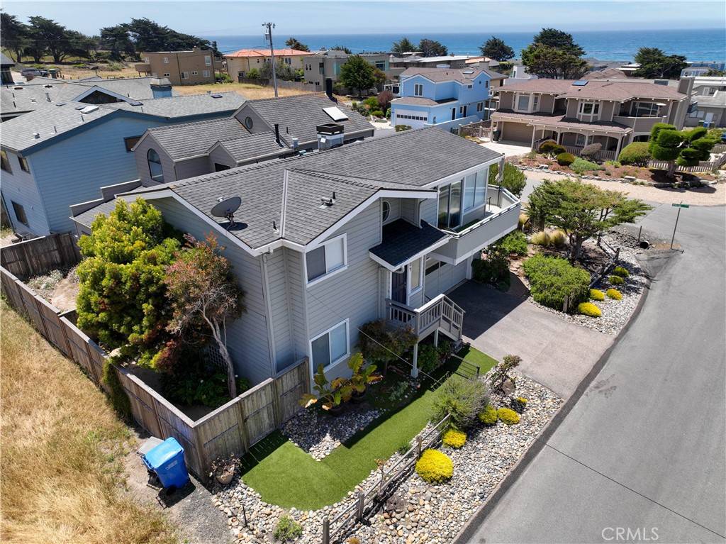 Cambria, CA 93428,304 Jean St