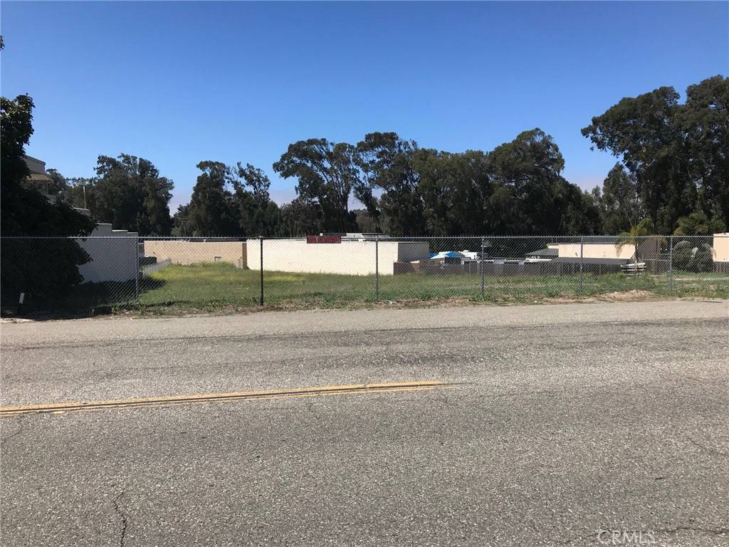 Grover Beach, CA 93433,550 Farroll RD