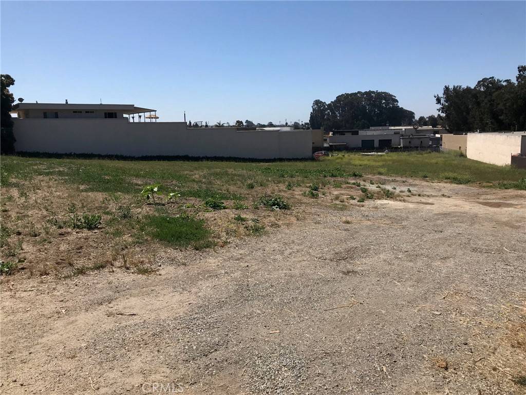 Grover Beach, CA 93433,550 Farroll RD