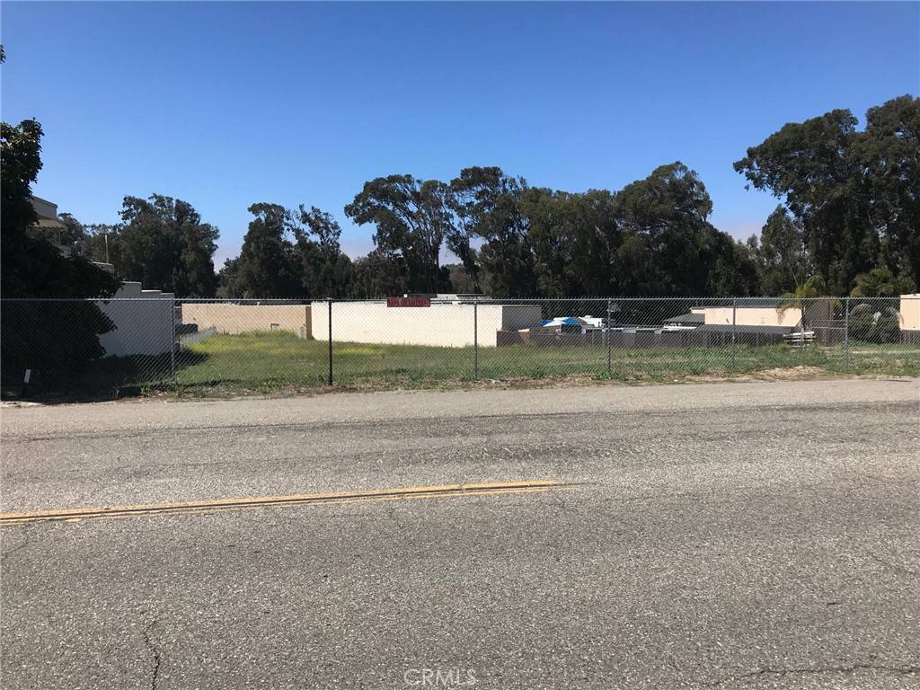 Grover Beach, CA 93433,550 Farroll RD