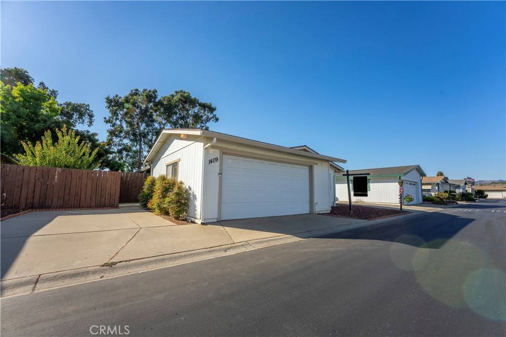 Santa Maria, CA 93454,1409 Via Asueto