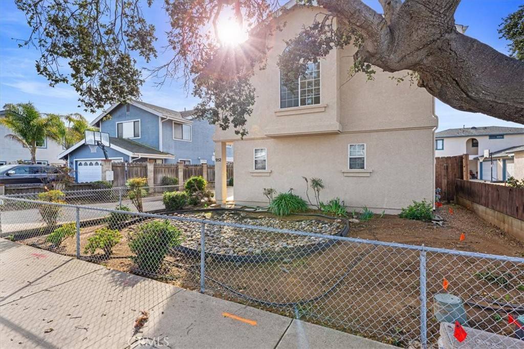 Grover Beach, CA 93433,952 Seabright AVE