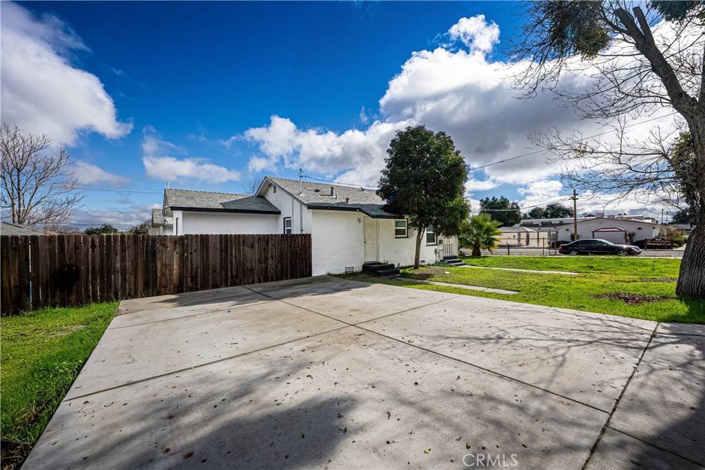 Paso Robles, CA 93446,533 28th ST