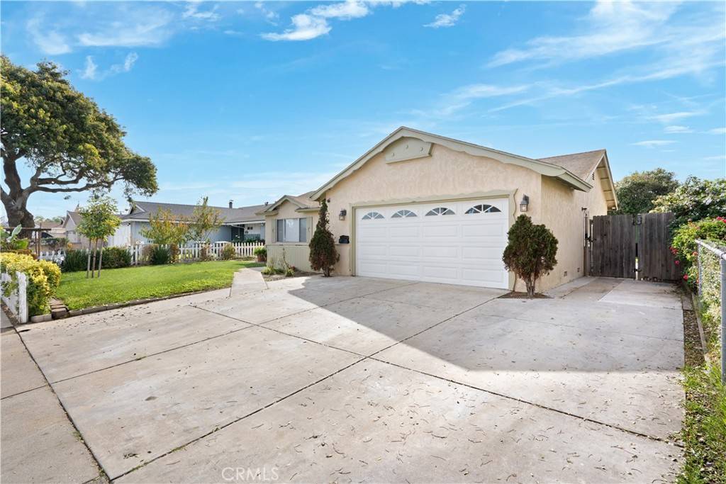 Santa Maria, CA 93458,908 W Mariposa WAY