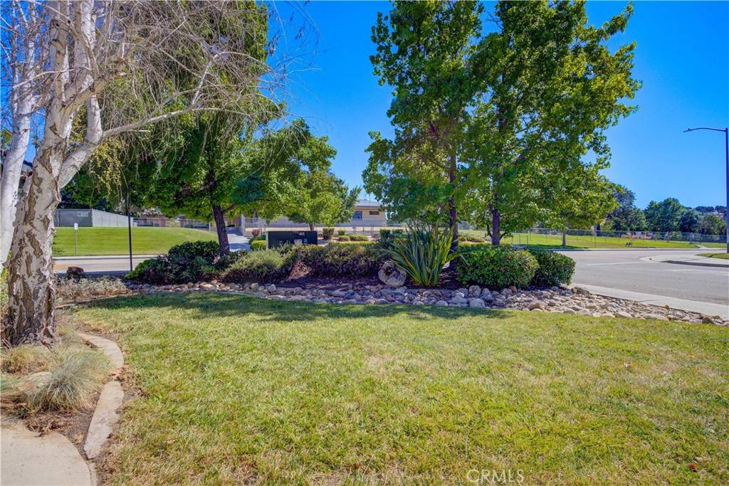 Paso Robles, CA 93446,2488 Falcon DR