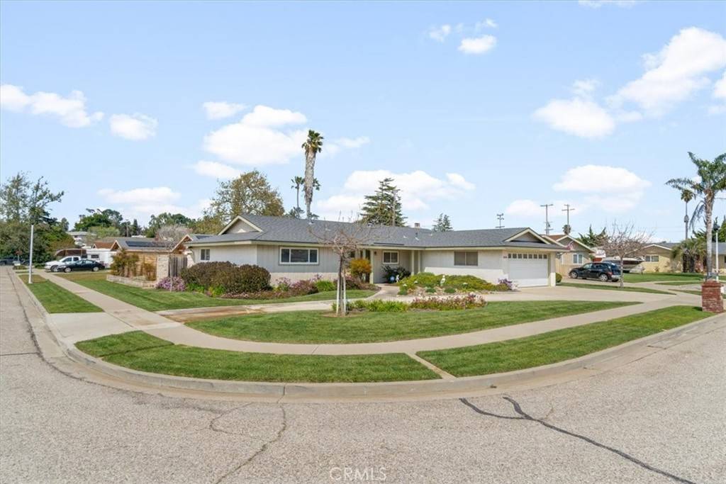 Santa Maria, CA 93455,3650 Lakeview CT