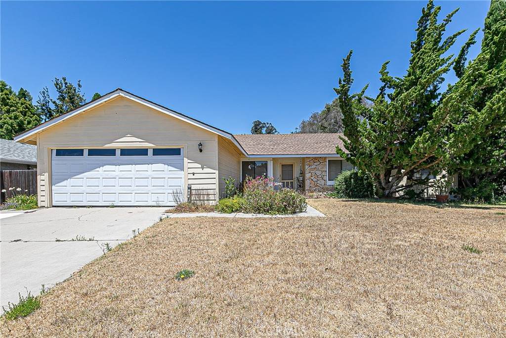 Santa Maria, CA 93455,733 Via Esmeralda