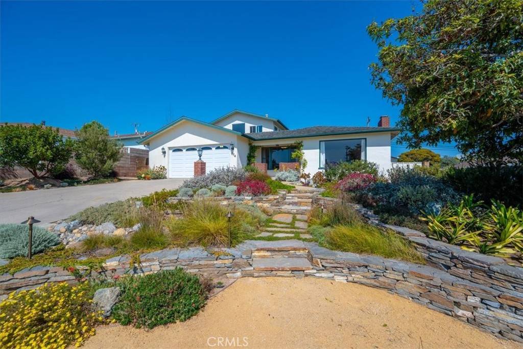 Arroyo Grande, CA 93420,174 Fair View DR