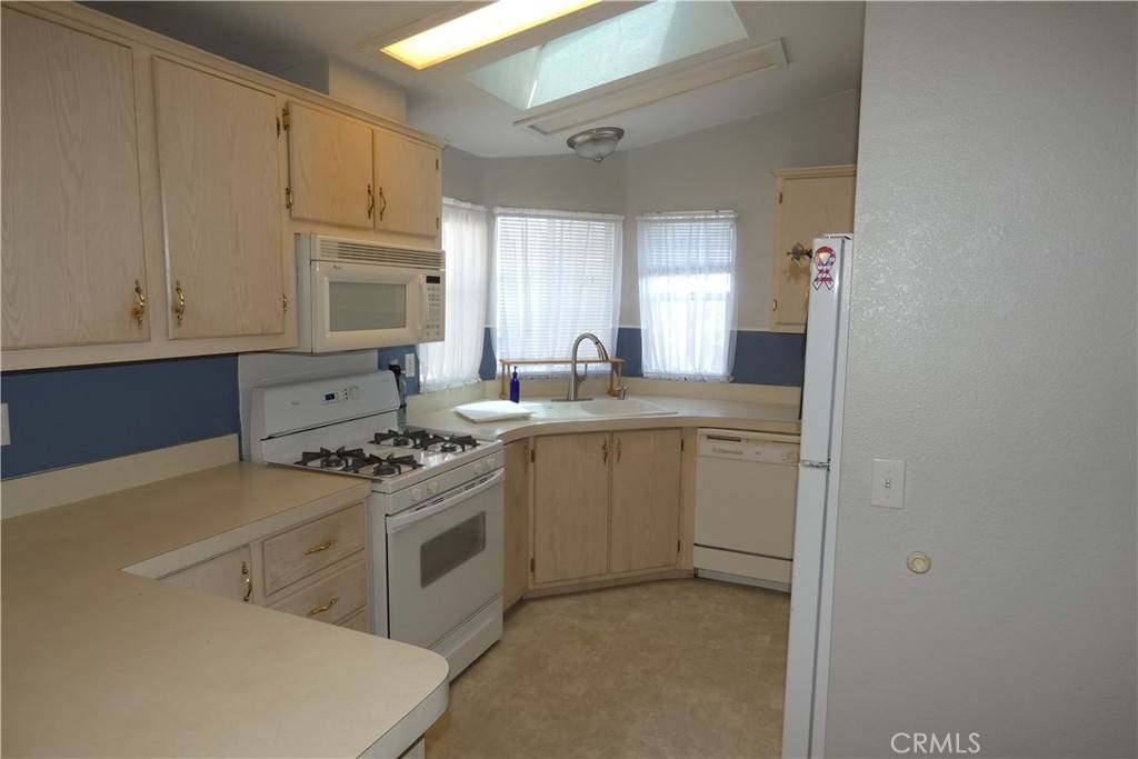 Santa Maria, CA 93458,1701 S Thornburg ST #108
