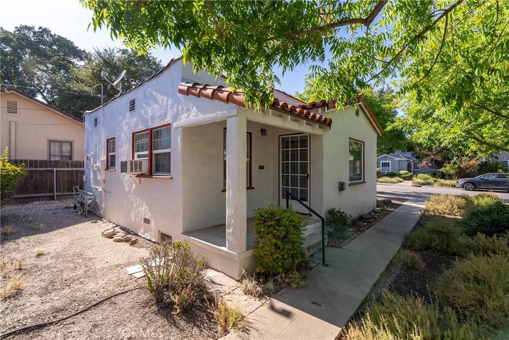 Paso Robles, CA 93446,336 12th ST