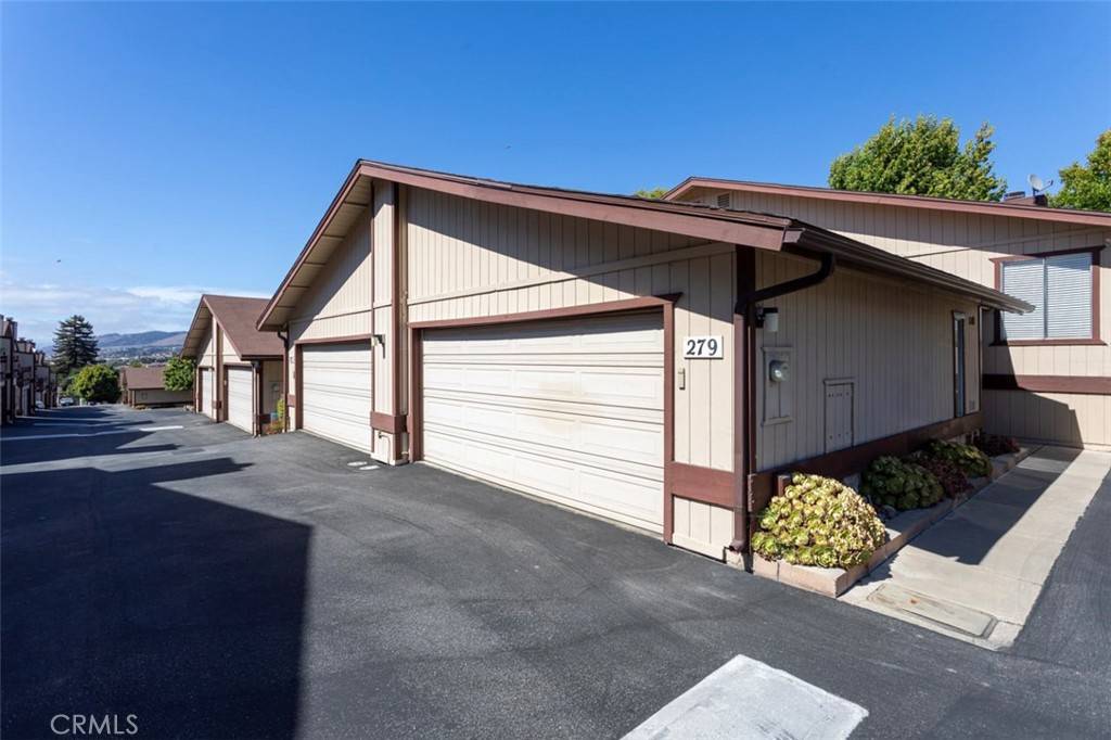 Arroyo Grande, CA 93420,279 Hillcrest DR #12