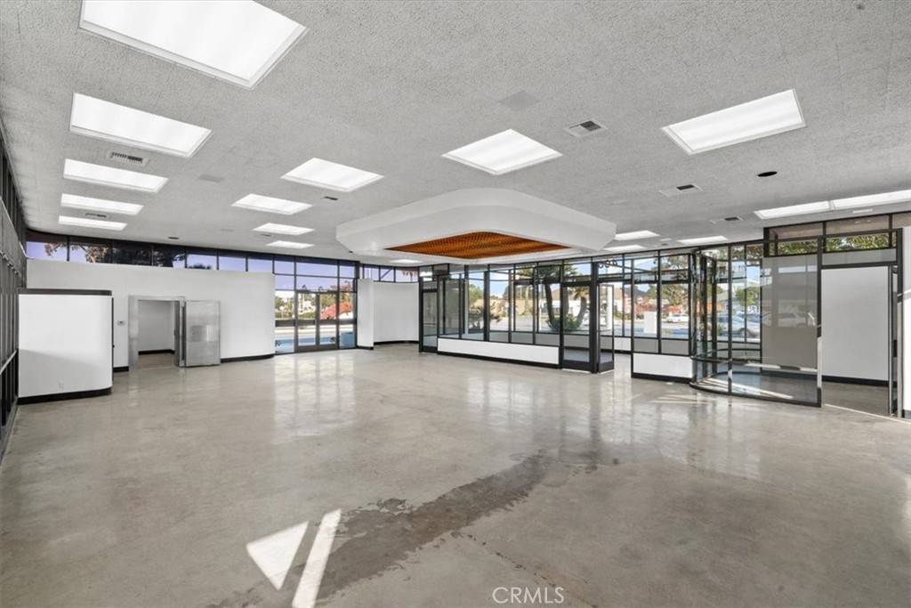 Santa Maria, CA 93454,408 E Main ST