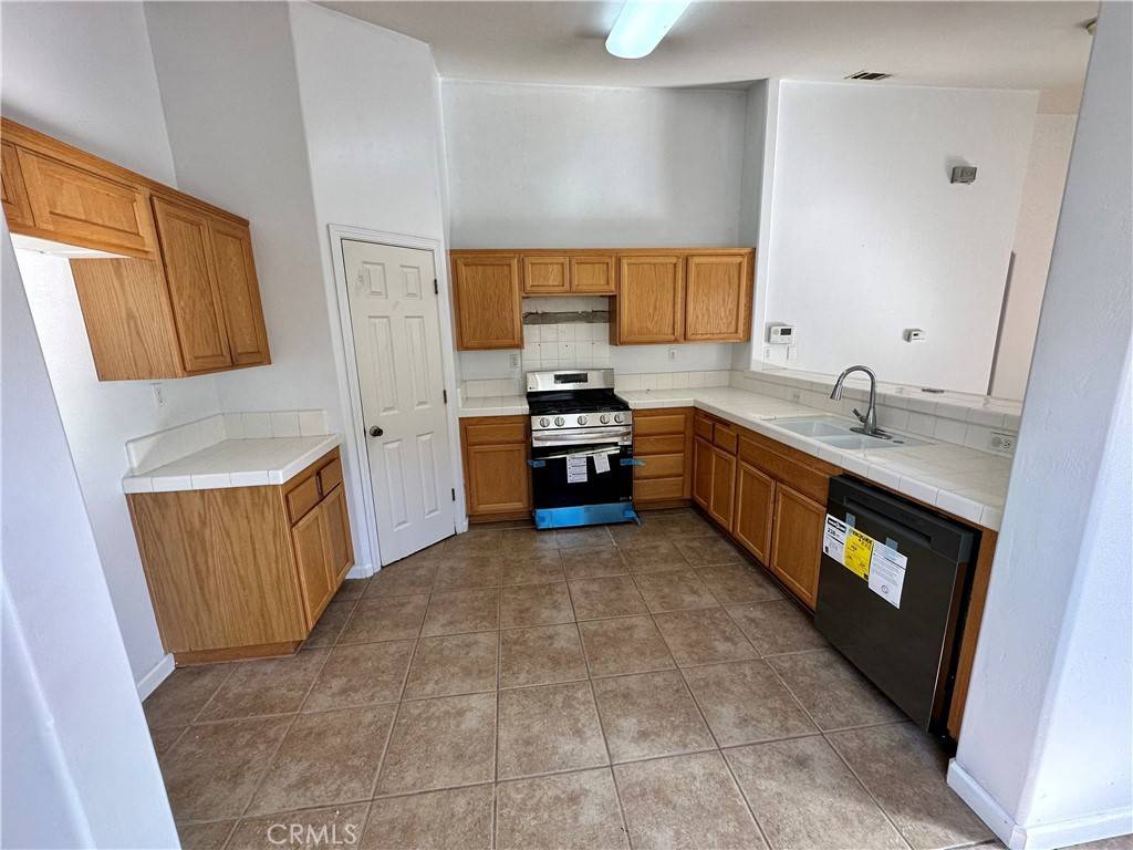 Santa Maria, CA 93458,1316 Eliza DR