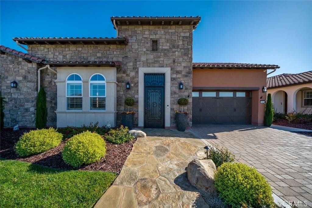 Nipomo, CA 93444,981 Trail View PL