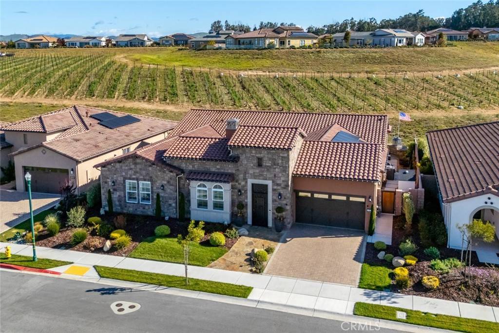 Nipomo, CA 93444,981 Trail View PL
