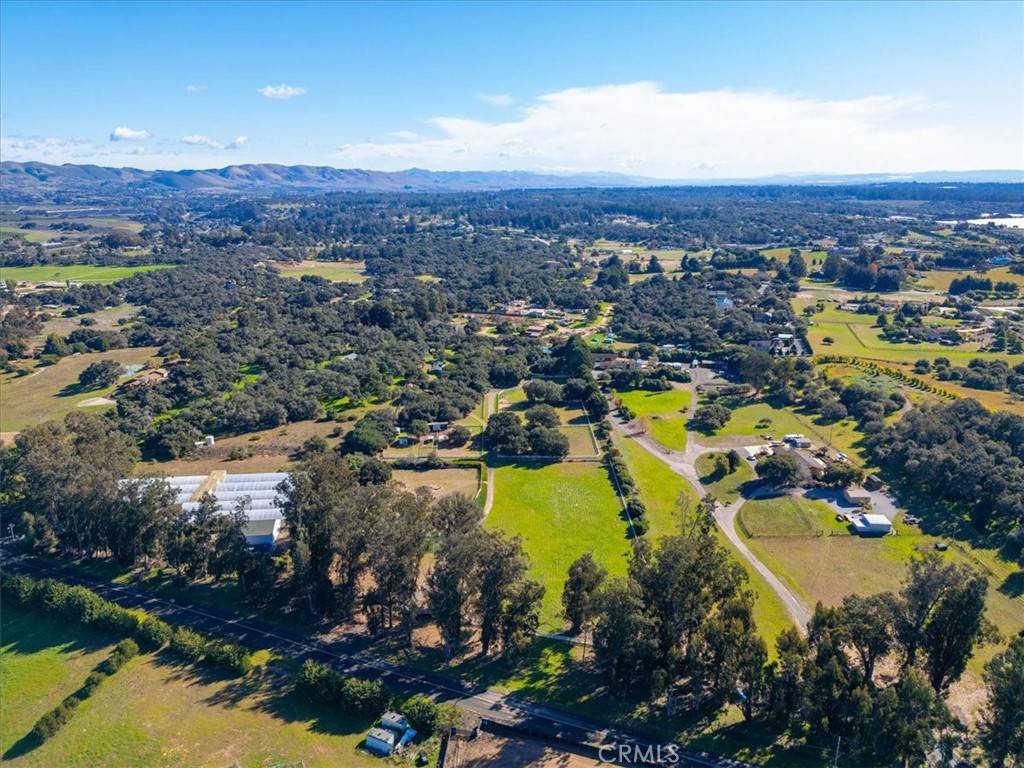 Arroyo Grande, CA 93420,425 W El Campo RD
