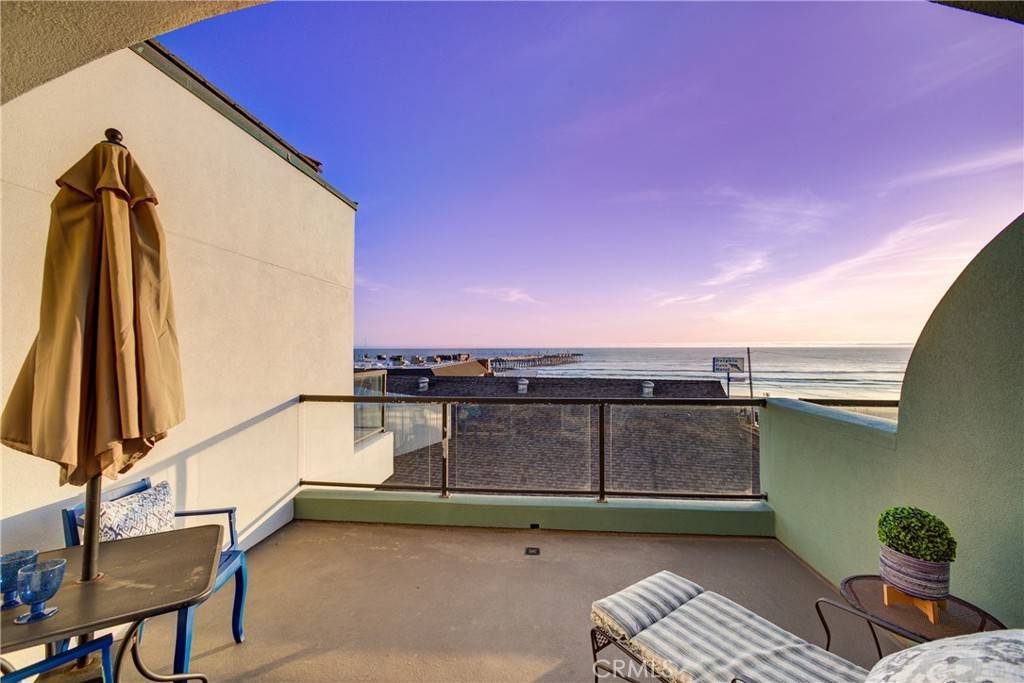 Pismo Beach, CA 93449,198 Main ST #12