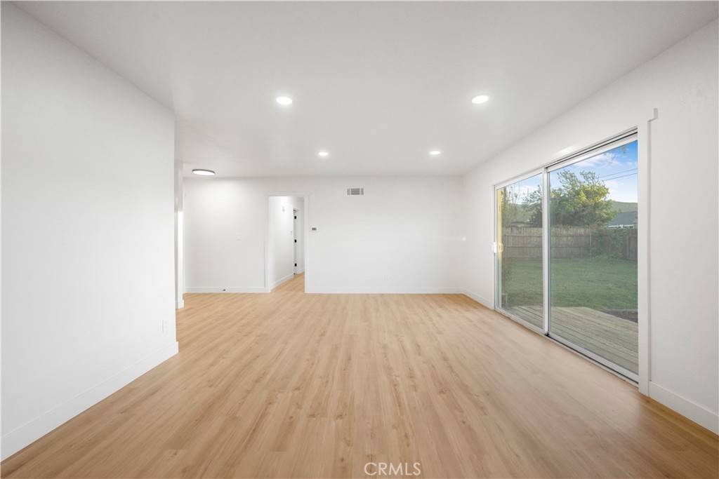 Lompoc, CA 93436,313 N X ST