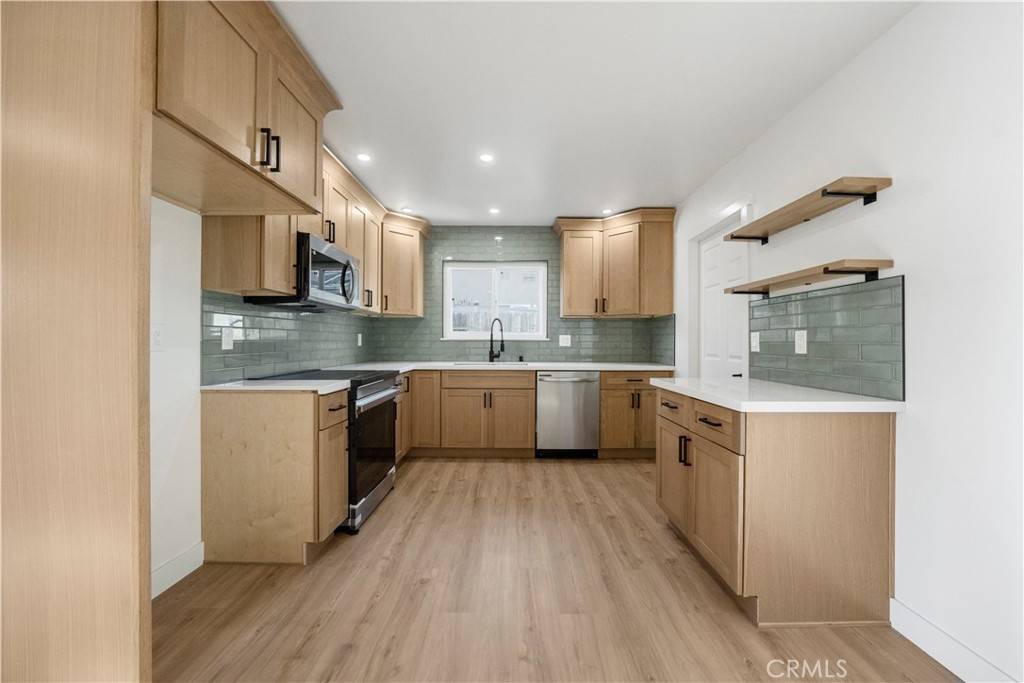 Lompoc, CA 93436,313 N X ST