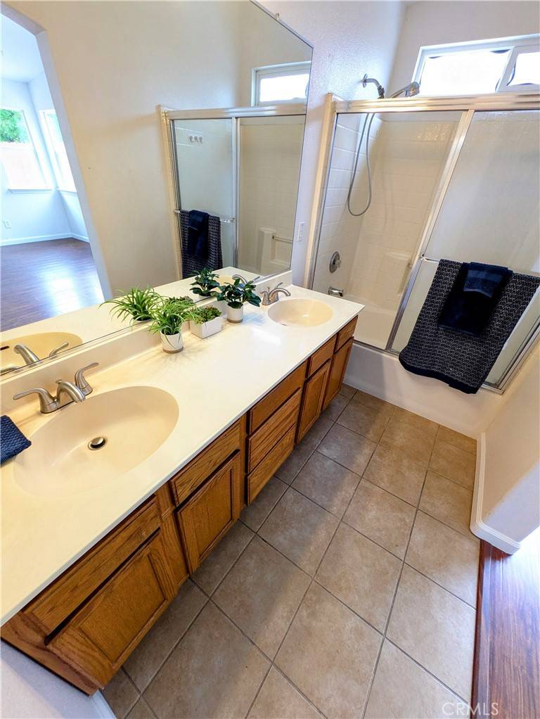 Santa Maria, CA 93454,1830 Duke DR