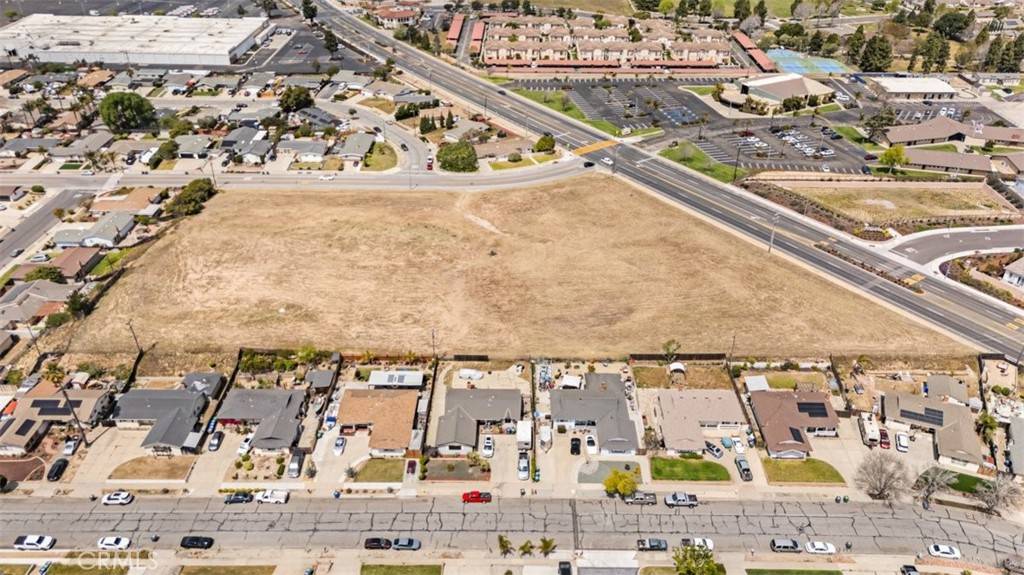 Santa Maria, CA 93455,400 E Waller LN