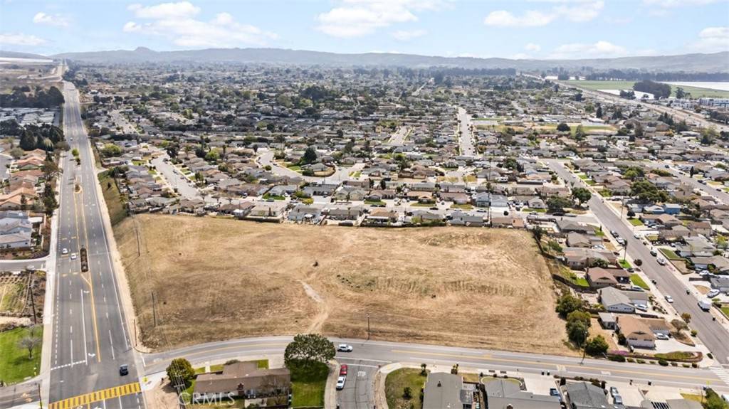 Santa Maria, CA 93455,400 E Waller LN